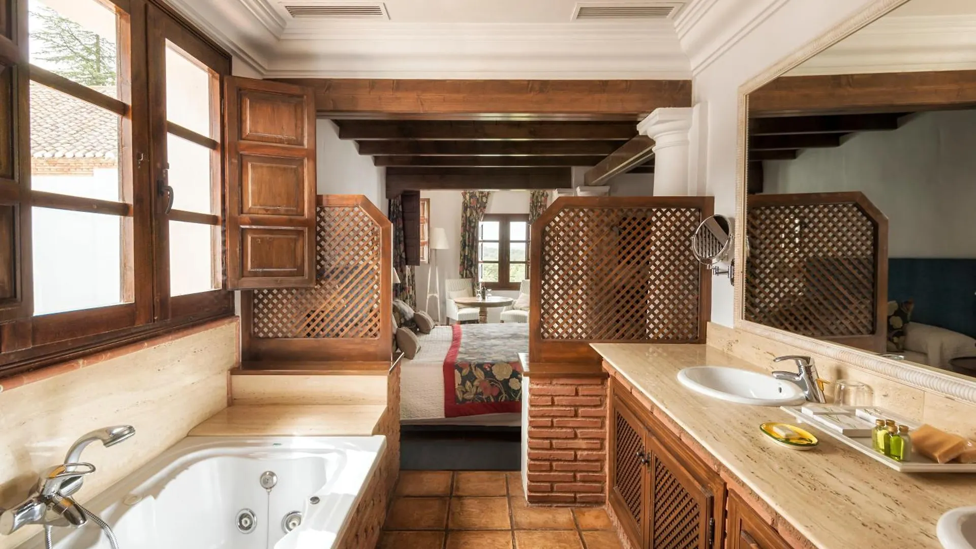 *****  La Bobadilla, A Royal Hideaway Hotel Villanueva de Tapia Spain