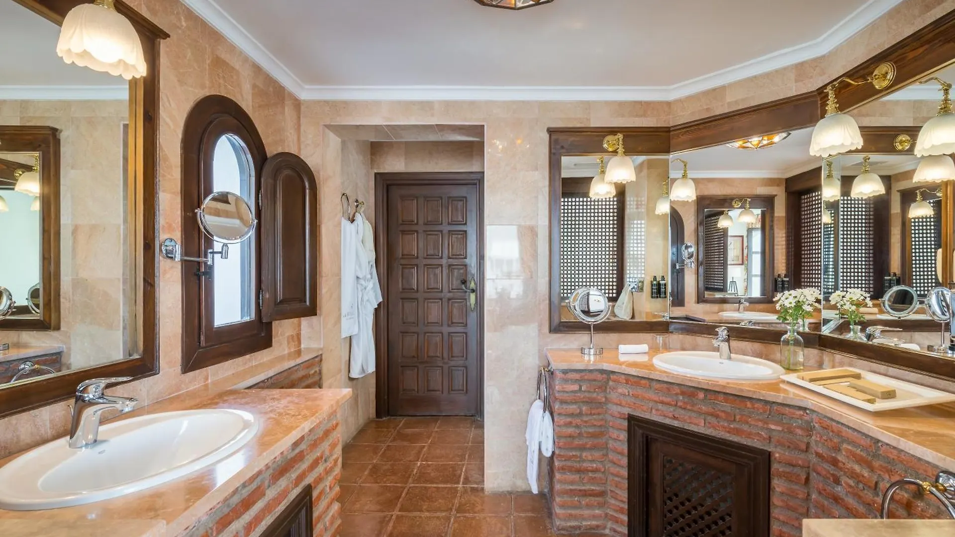 La Bobadilla, A Royal Hideaway Hotel Villanueva de Tapia