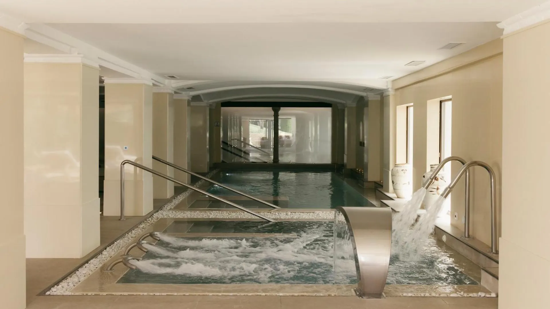 La Bobadilla, A Royal Hideaway Hotel Villanueva de Tapia 5*,  Spain