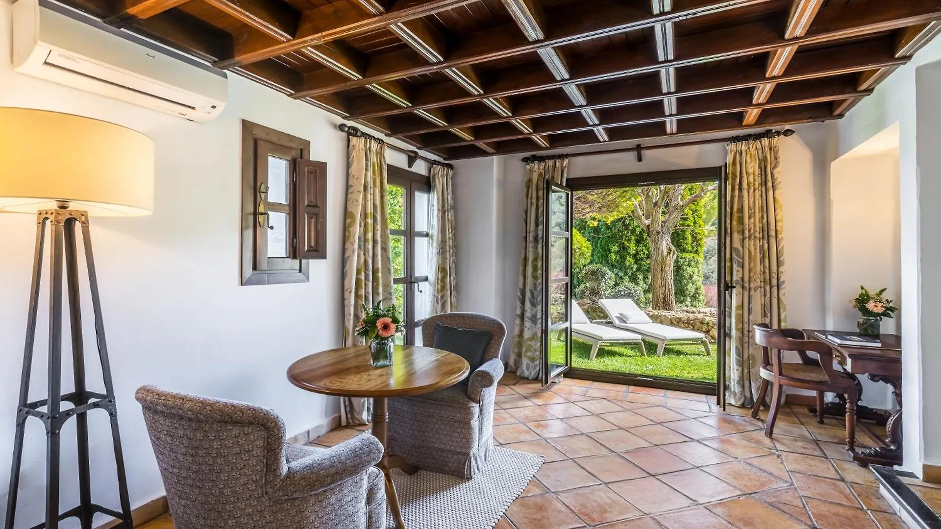 La Bobadilla, A Royal Hideaway Hotel Villanueva de Tapia 5*,  Spain