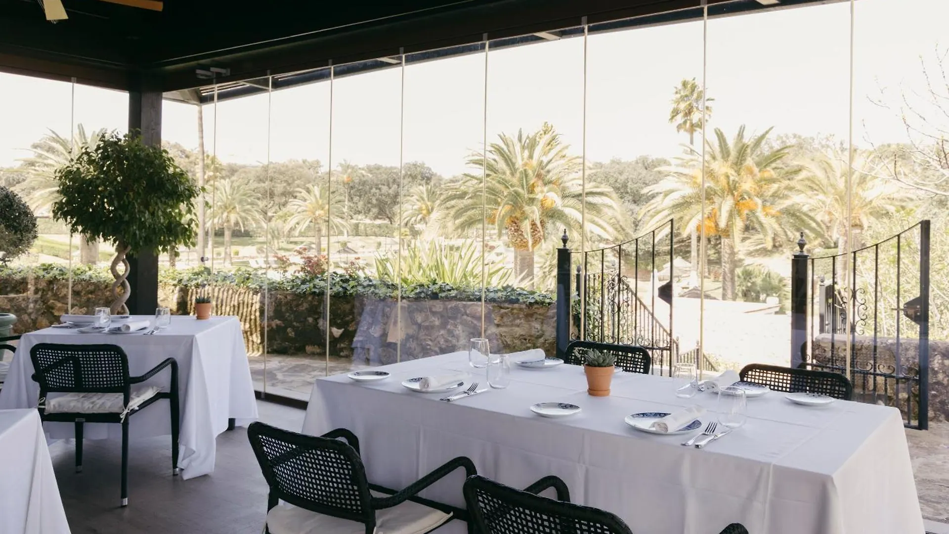 *****  La Bobadilla, A Royal Hideaway Hotel Villanueva de Tapia Spain