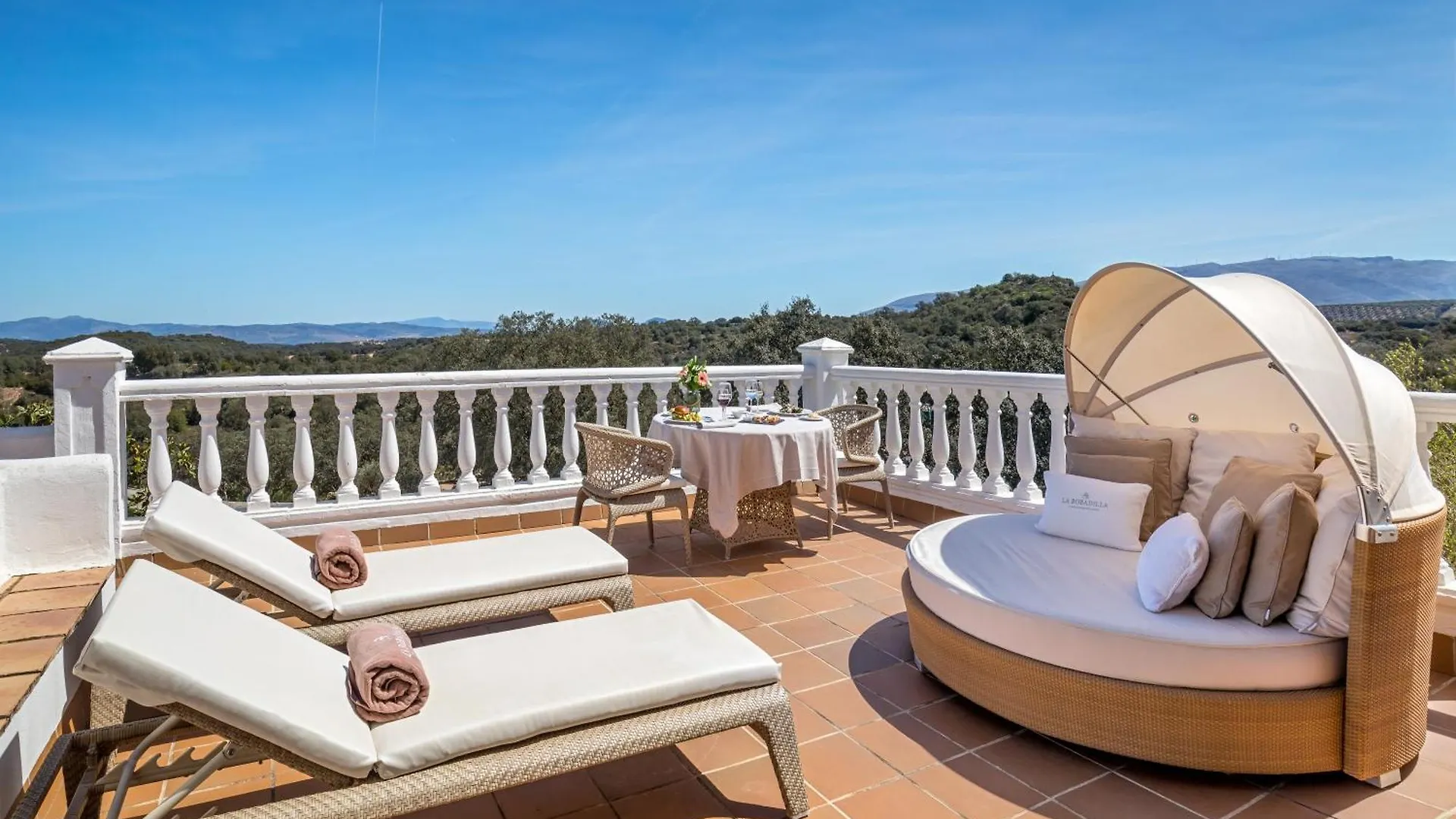 La Bobadilla, A Royal Hideaway Hotel Villanueva de Tapia